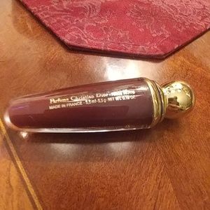 diorific plastic shine